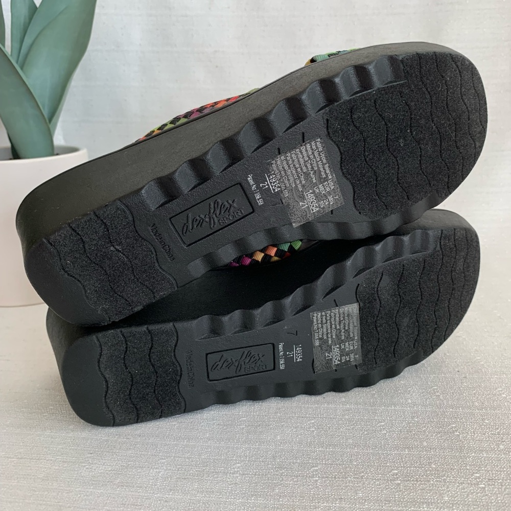 NWT Dexflex Rainbow Check Stretch Chunky Platform Wedge Sandals Woman’s 7 - Picture 11 of 11
